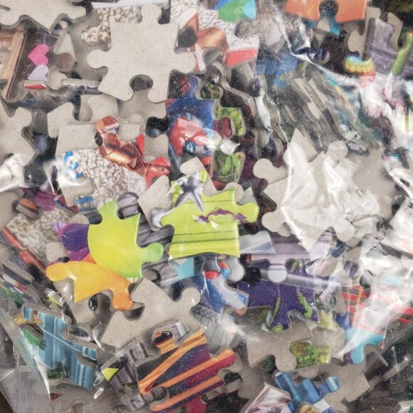 Buffalo Aimee Stewart 1000pc Yard Sale 26x19 Puzzle Game Pre-Assembled - Picture 5 of 13